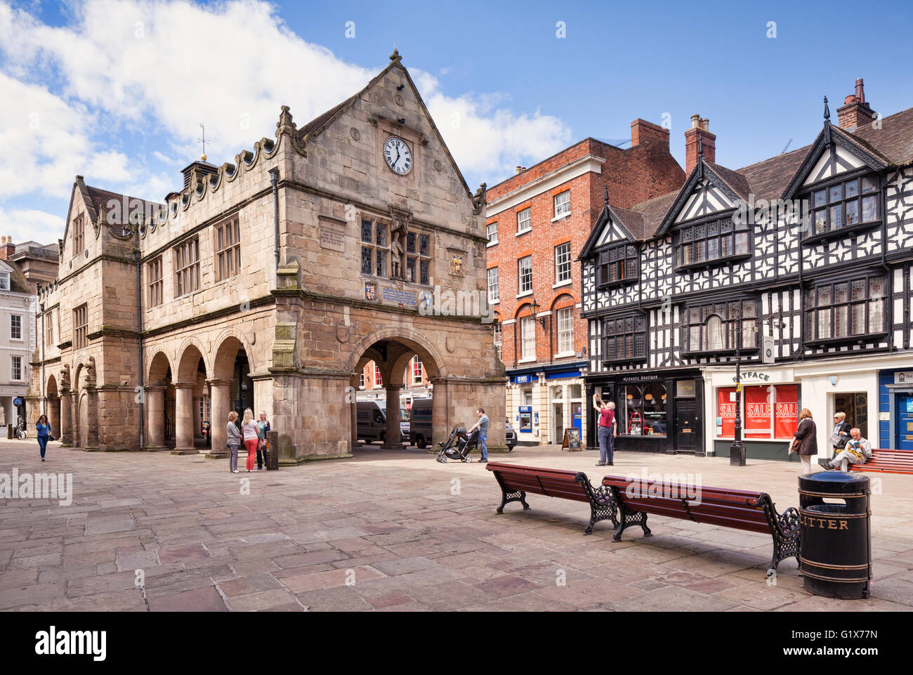 Shrewsbury, die alte Markthalle in der Market Square, Shropshire, England, UK, gebaut im Jahre 1596. Stockfoto