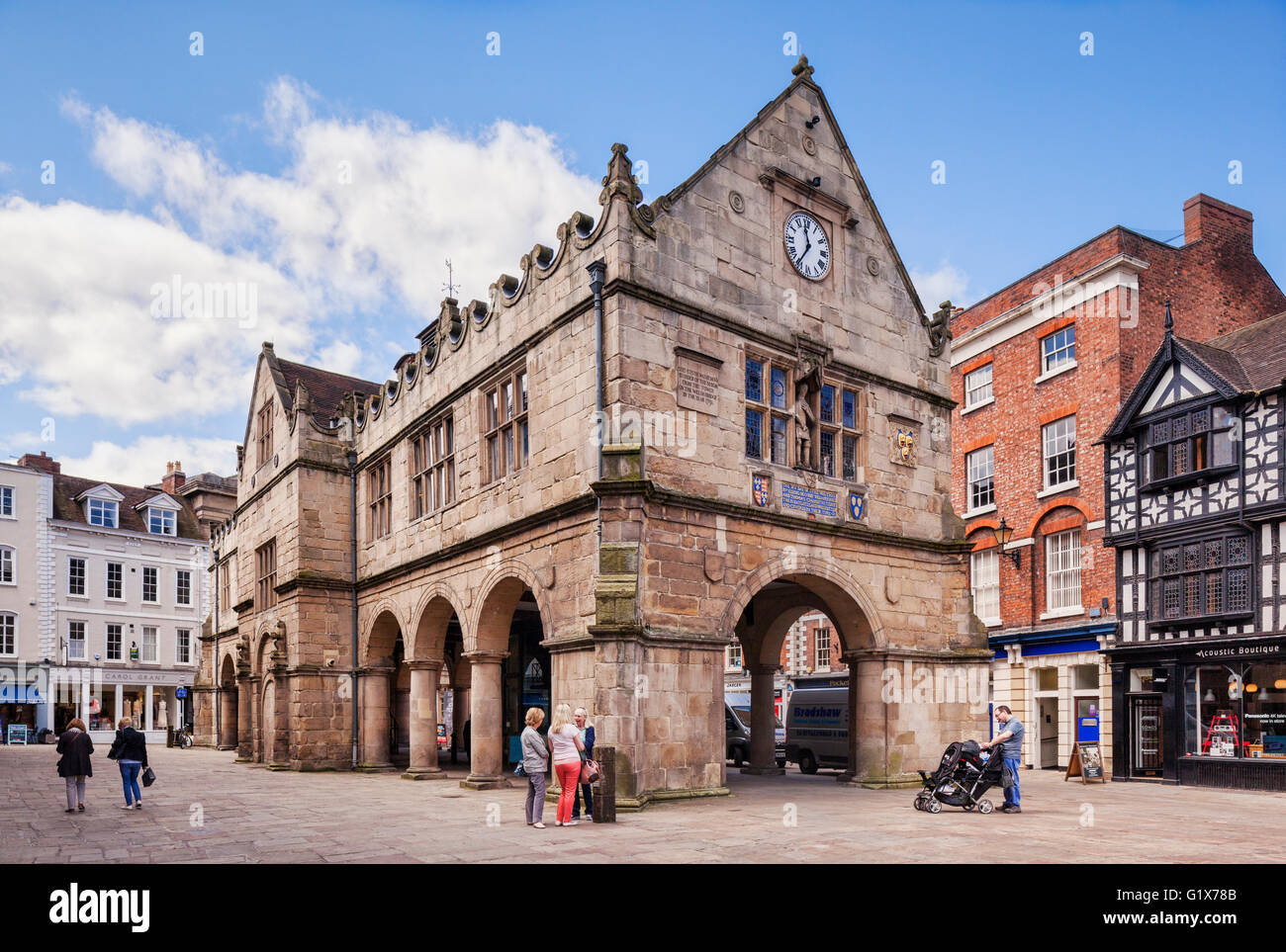 Shrewsbury, die alte Markthalle in der Market Square, Shropshire, England, UK, gebaut im Jahre 1596. Stockfoto