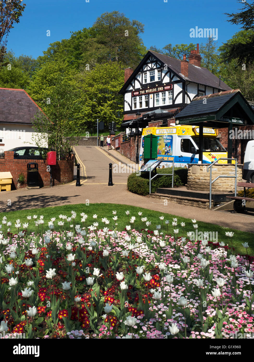 Der Welten Ende Pub von Waterside im Frühjahr Knaresborough North Yorkshire England Stockfoto