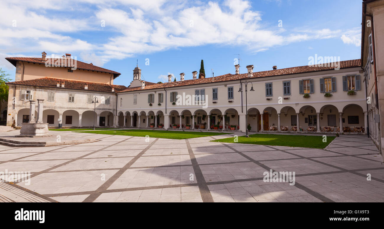 Blick auf Lantieri Palast in Gorizia, Italien Stockfoto