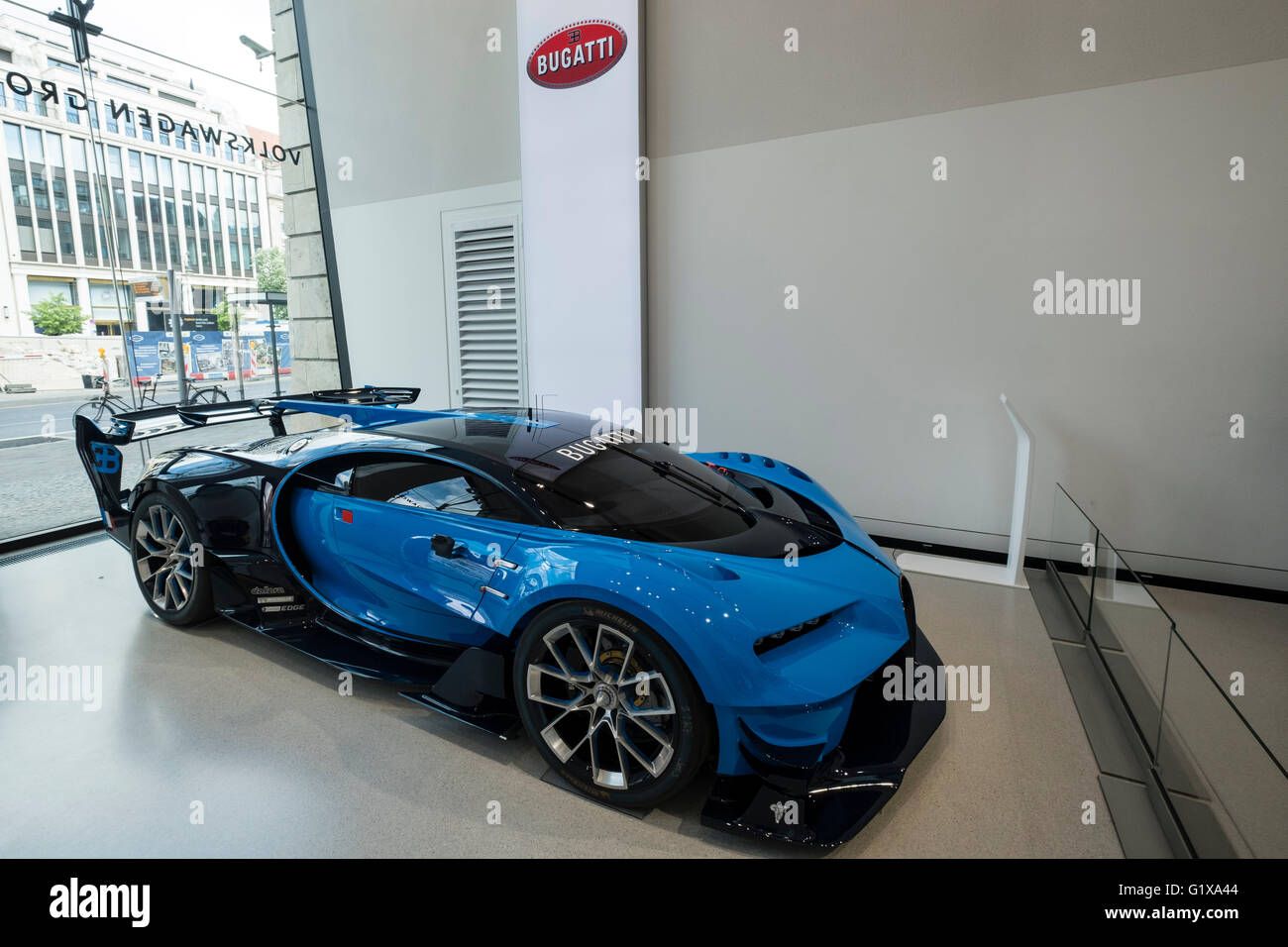 Bugatti Veyron Vision Gran Binsenweisheit GT6 Konzeptfahrzeug auf dem Display an Volkswagen fahren Forum Showroom in Berlin Deutschland Stockfoto
