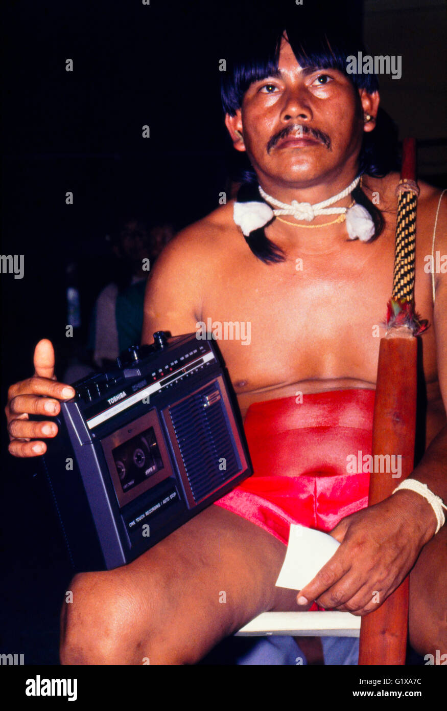 Treffen der indigenen Völker Zelt 9 Flamingo Park, Kaiapo indigene Person Aufnahme Tagung Earth Summit in Rio, Brasilien Stockfoto