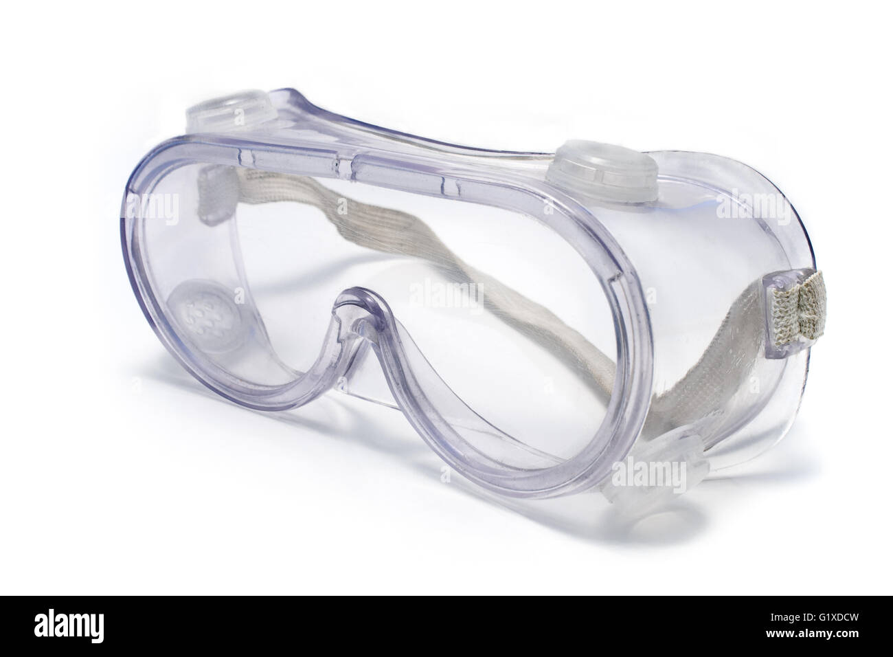 Klar Schutzbrille isoliert auf weiss Stockfoto