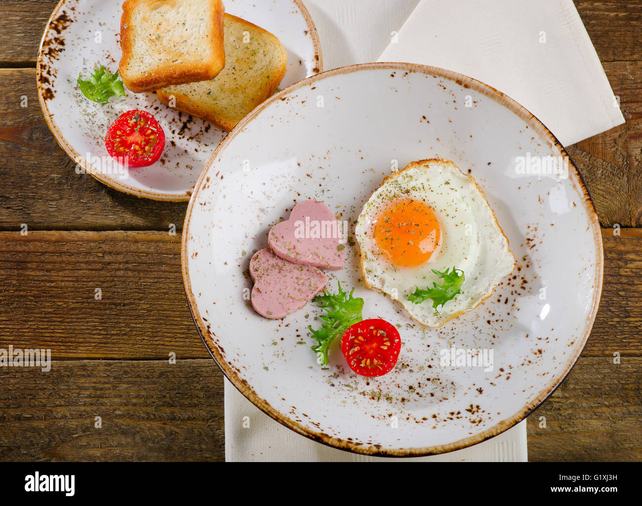 Gesundes Frühstück mit Spiegelei. Ansicht von oben Stockfoto