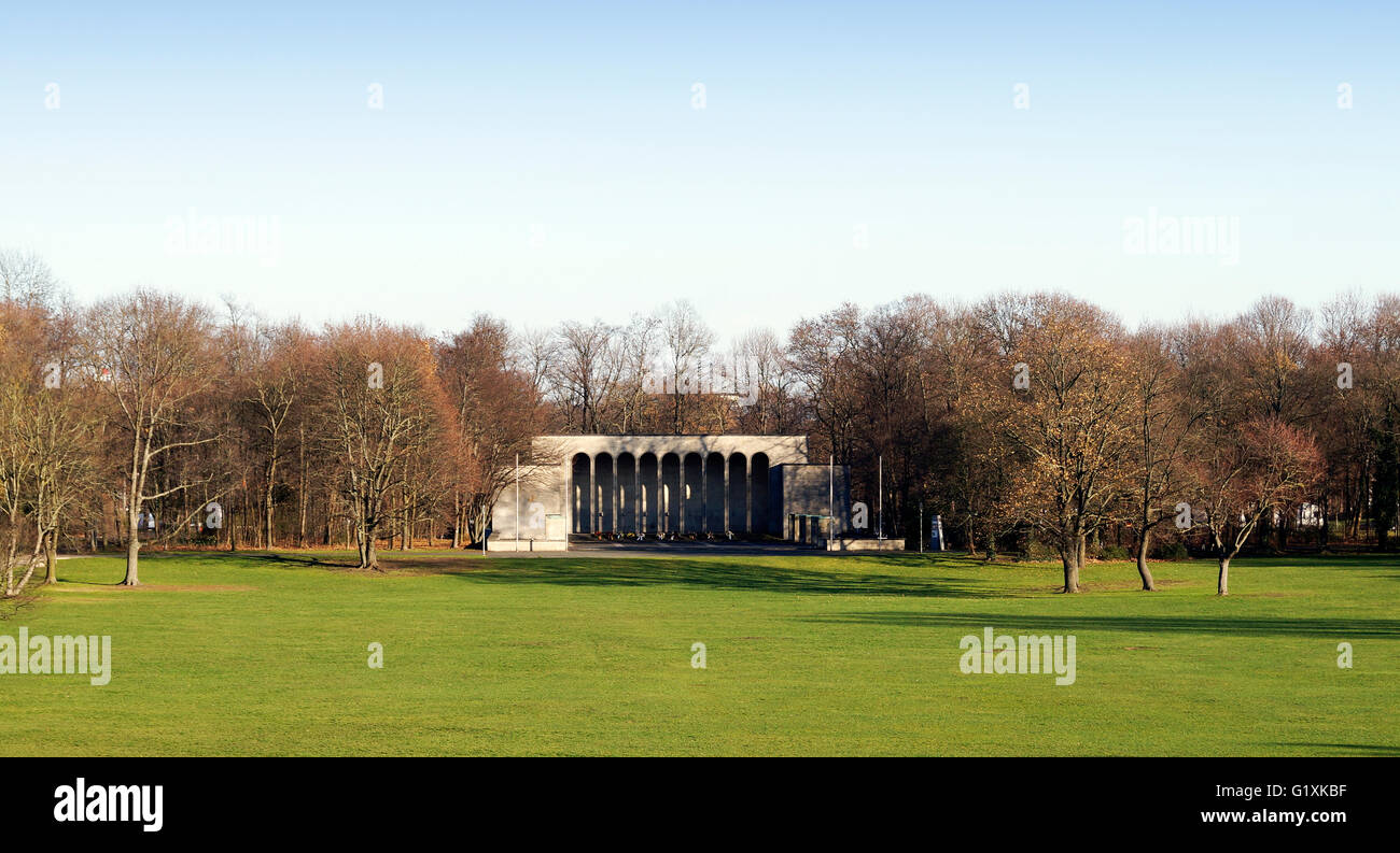 Ehrenhalle (Halle der Ehre), ein Denkmal für die 9855 gefallenen Soldaten aus Nürnberg im ersten Weltkrieg Stockfoto