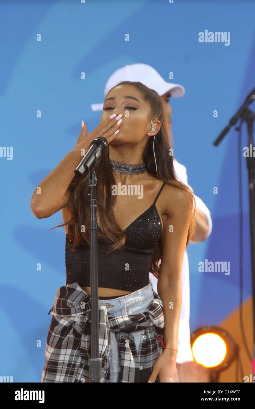 Wer ist ariana grande datieren gerade im Jahr 2015