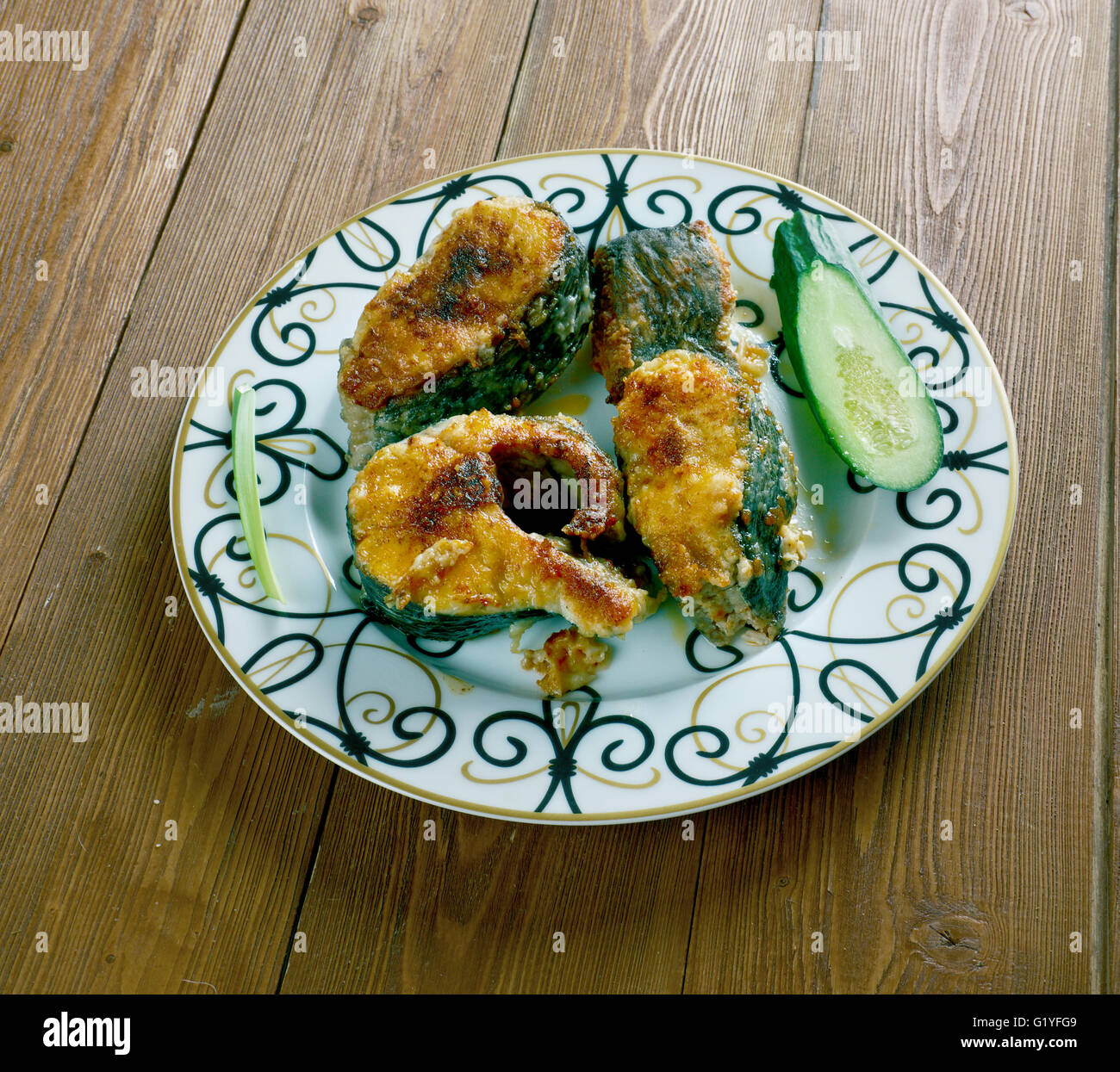 Takoz Palamut - gebratener Fisch. Türkische Küche Stockfoto