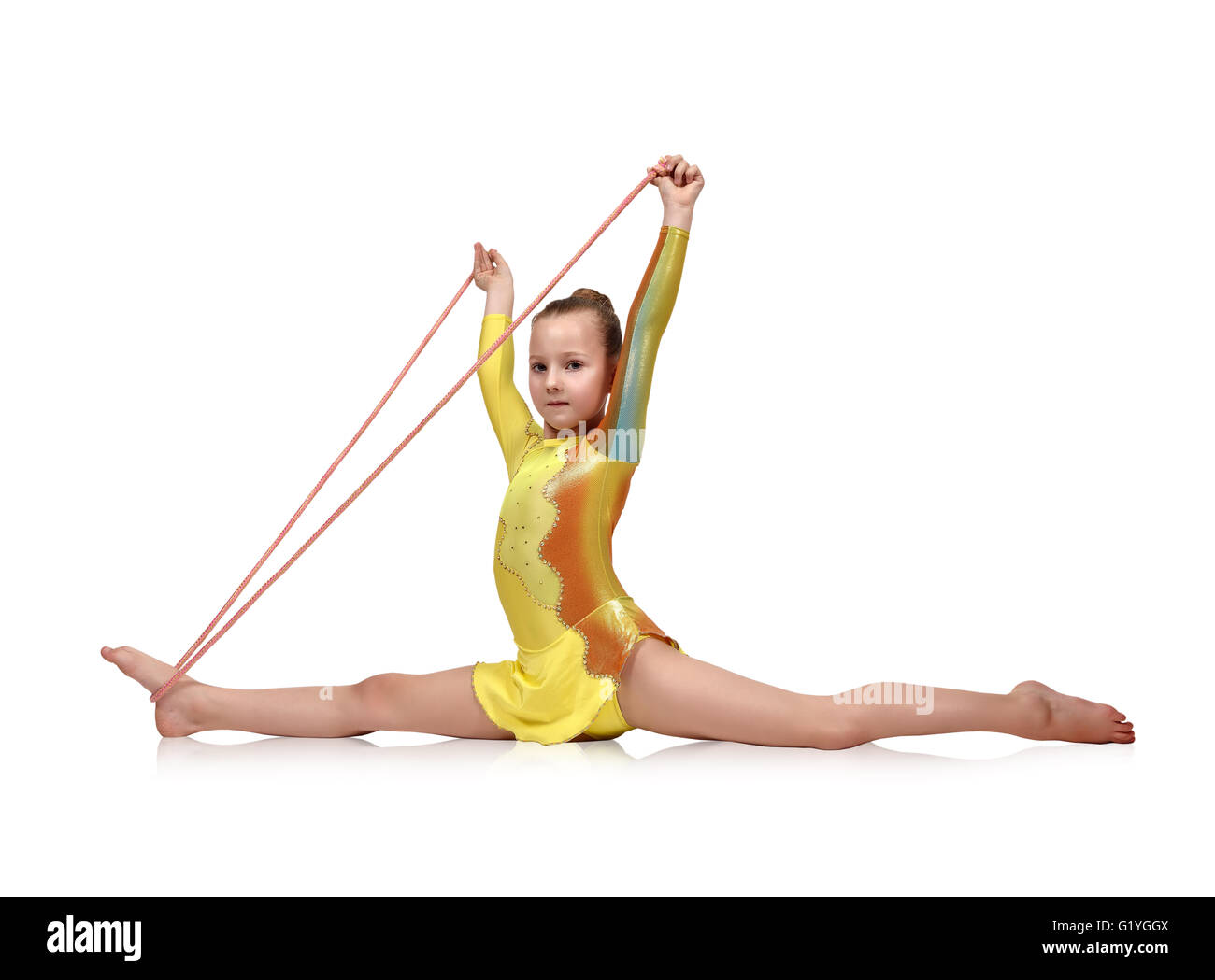 Kleines Mädchen mit Seilspringen Turnen Stockfoto
