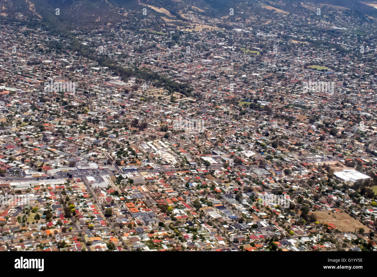 Den nordöstlichen Vororten der Stadt Adelaide in Australien wie aus der Luft gesehen. Stockfoto