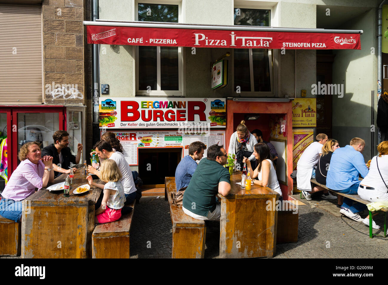 Türkisches Restaurant Berlin In Der Nähe Deutsche pizza -Fotos und -Bildmaterial in hoher Auflösung – Alamy