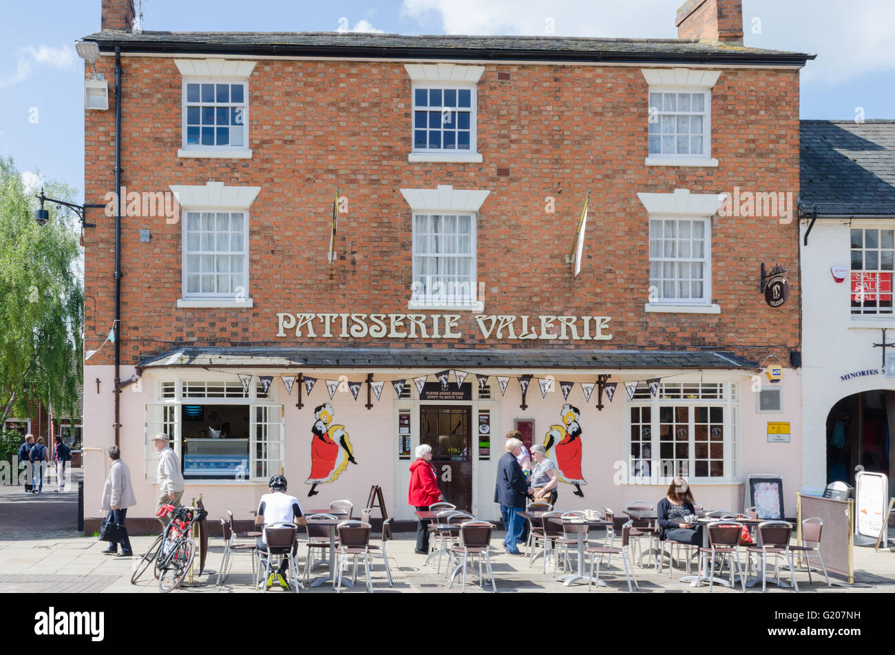Patisserie Valerie Kaffee und Kuchen-Shop in Henley Street, Stratford-upon-Avon Stockfoto