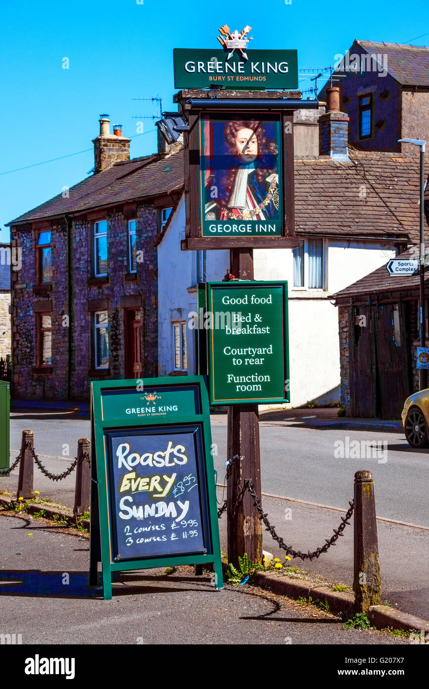 Das George Inn Zeichen, Tideswell, Derbyshire Stockfoto