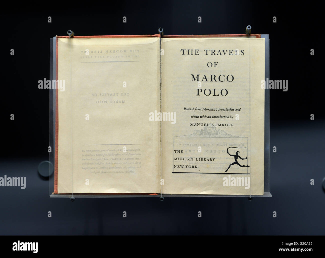 Einer alten Ausgabe von The Travels of Marco Polo. Capital Museum, Peking, China. Stockfoto