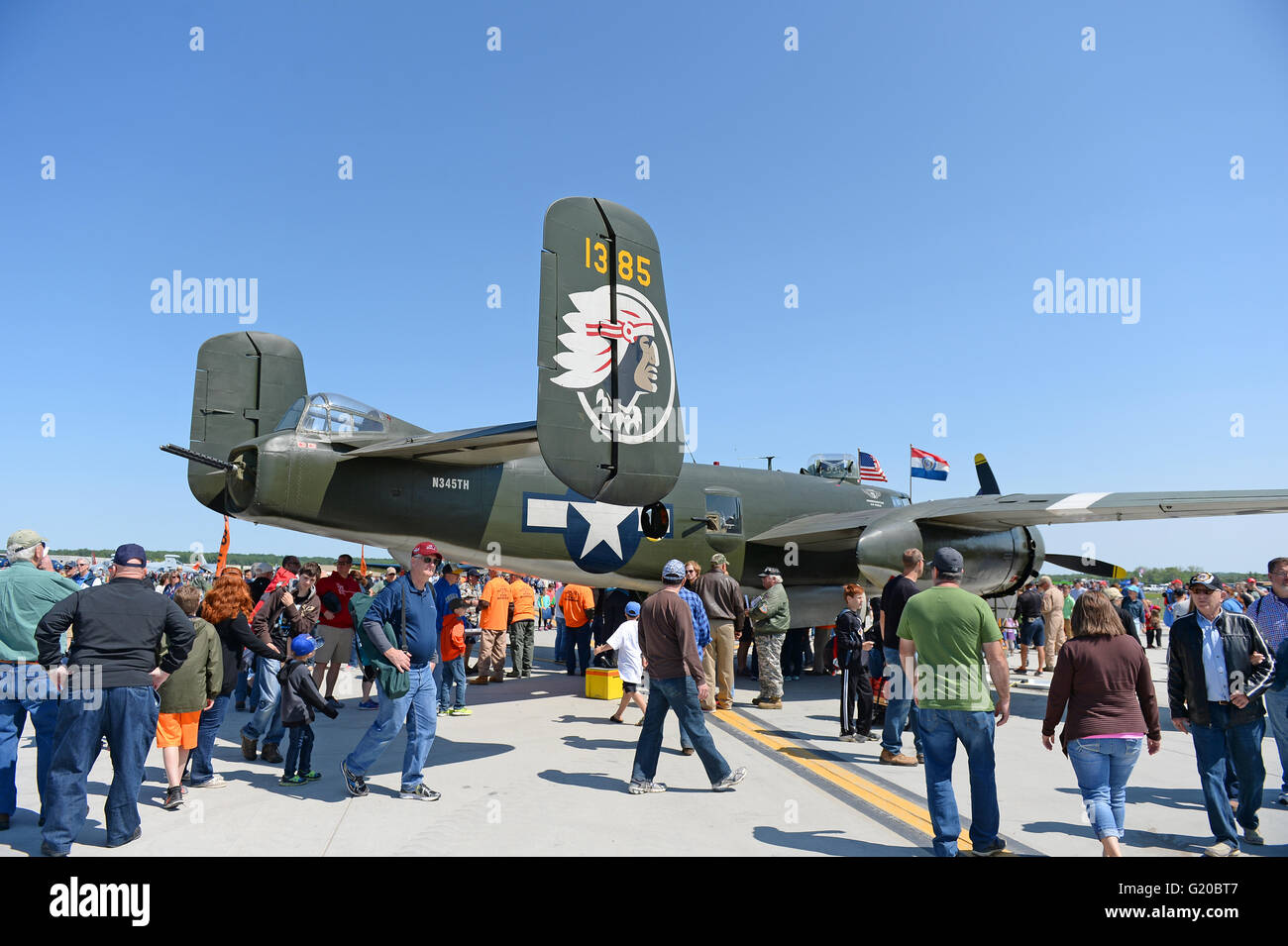 Saint Louis, Missouri, USA – 15. Mai 2016: B-25 Mitchell Bomber auf dem Display auf der Luftfahrtmesse Spirit of Saint Louis in St. Louis, MO Stockfoto