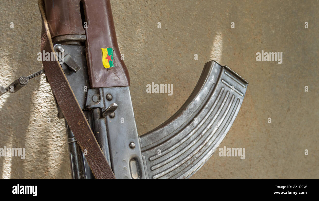 Qandil, Irak. 15. Mai 2016. Im Qandil-Gebirge hat die Guerilla der Arbeiter Partei Kurdistans (PKK) seinen Hauptsitz des Betriebs. Sie steuern ein riesiges Gebiet, das fast auf einer täglichen Basis durch die Türkei bombardiert wird. Entgegen der offiziellen Verlautbarungen des türkischen Militärs sagen die Guerilla, die Bombardierungen seit august 2015 acht Zivilisten und drei Guerilla-Kämpfer getötet haben. © Willi Effenberger/Pacific Press/Alamy Live-Nachrichten Stockfoto