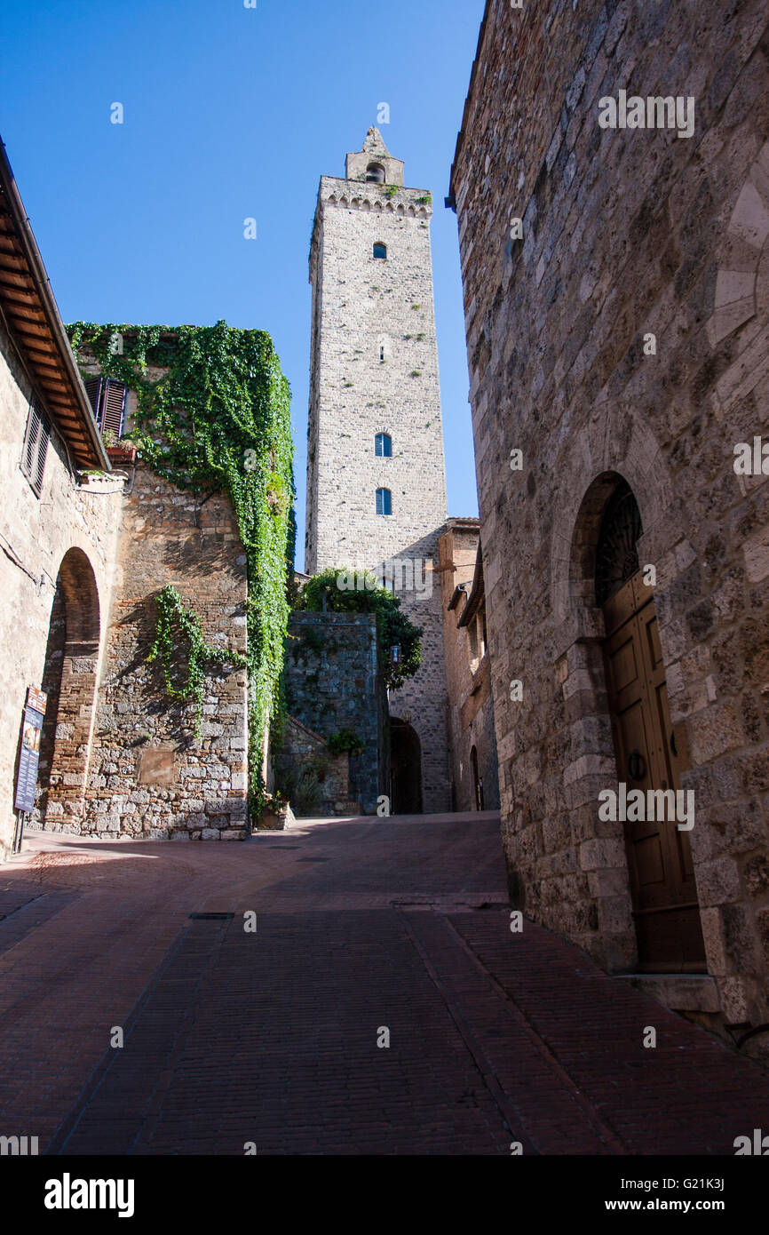 Der Turm "Torre Grossa" in San Gimignano hoch 54 Meter genannt 1311; Toskana Italien. Stockfoto
