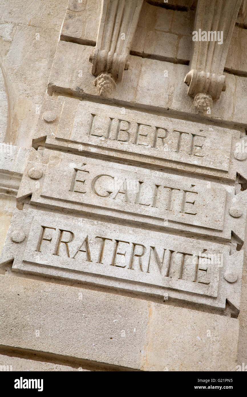 Freiheit, Gleichheit und Brüderlichkeit, Rathaus Nimes, Frankreich, Europa Stockfoto