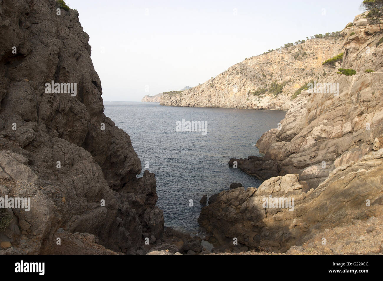 ein schönes Bild von der felsige Bucht an der Küste von Palma De Mallorca, Spanien, am Meer, Tourismus, Urlaub, Sommer, Natur, rel Stockfoto