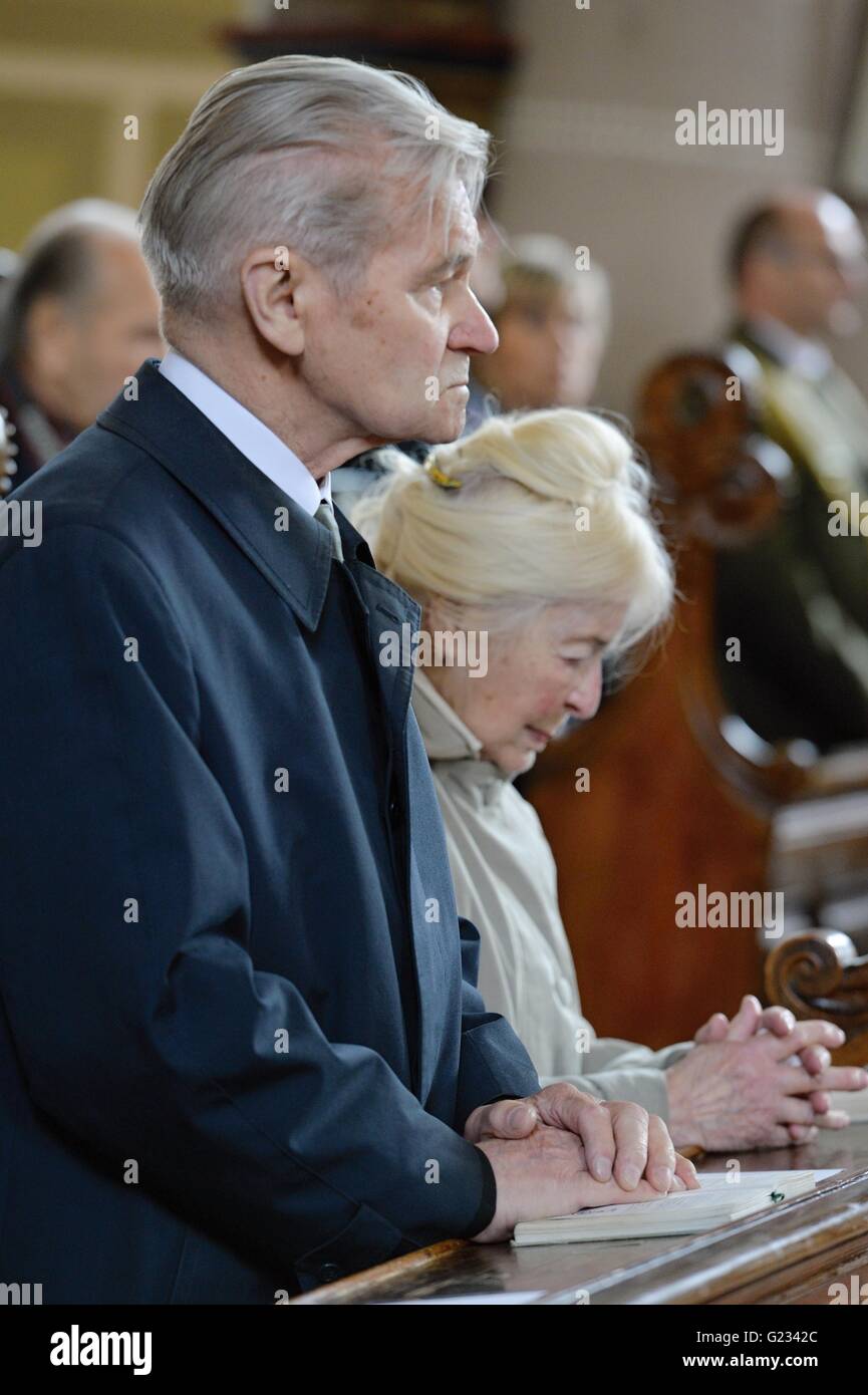 Klement gottwald ist rechts Fotos und Bildmaterial in hoher Auflösung