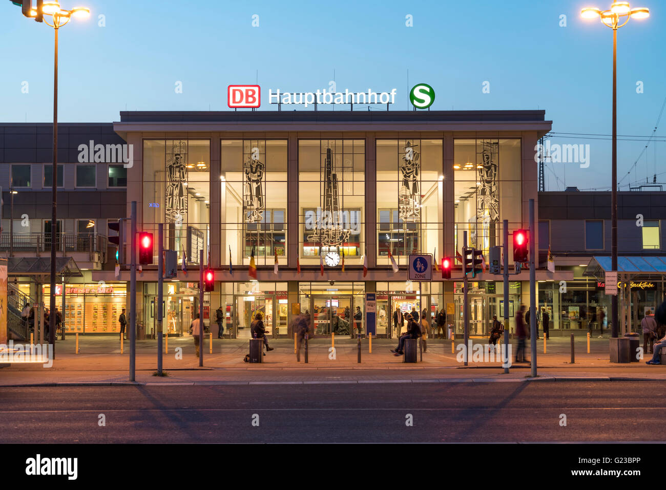 Hauptbahnhof Hauptbahnhof in Dortmund, Nordrhein-Westfalen, Deutschland, Europa Stockfoto