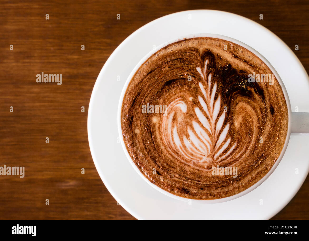 Kaffee mit Latte art Stockfoto