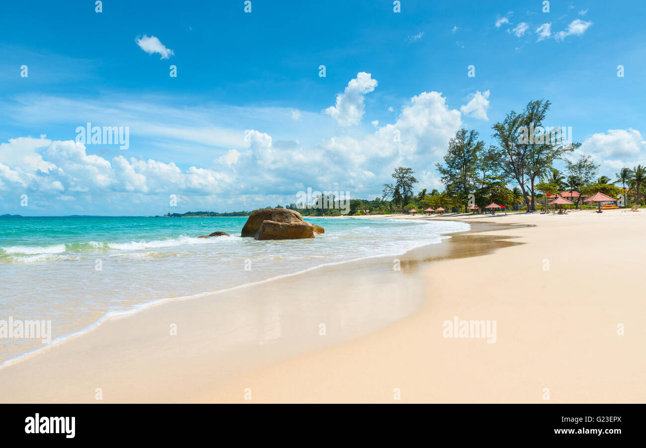 Wunderschönen tropischen Strand in Indonesien Stockfoto