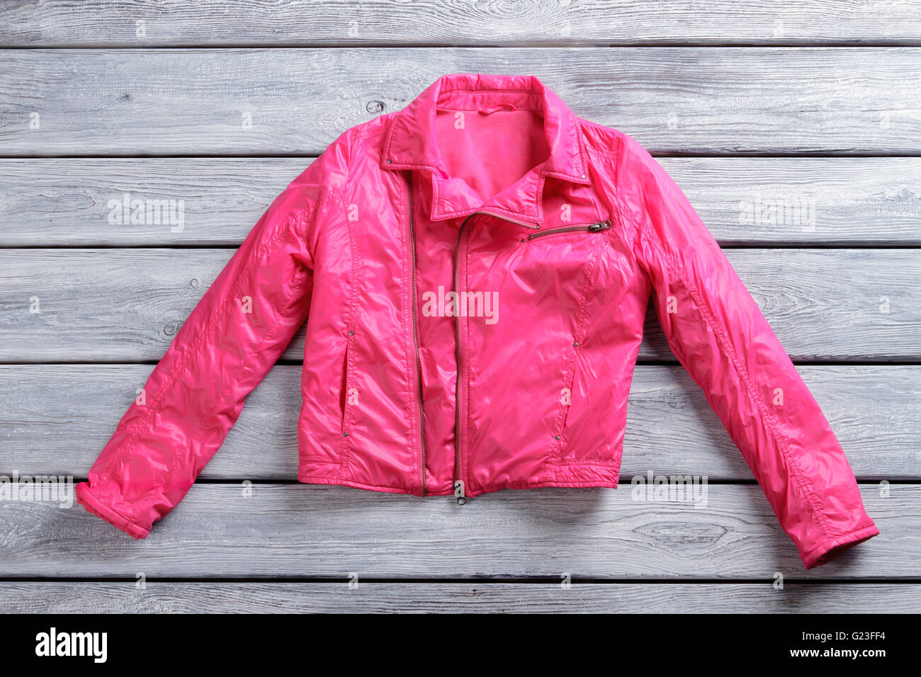 Kurzjacke rosa. Stockfoto