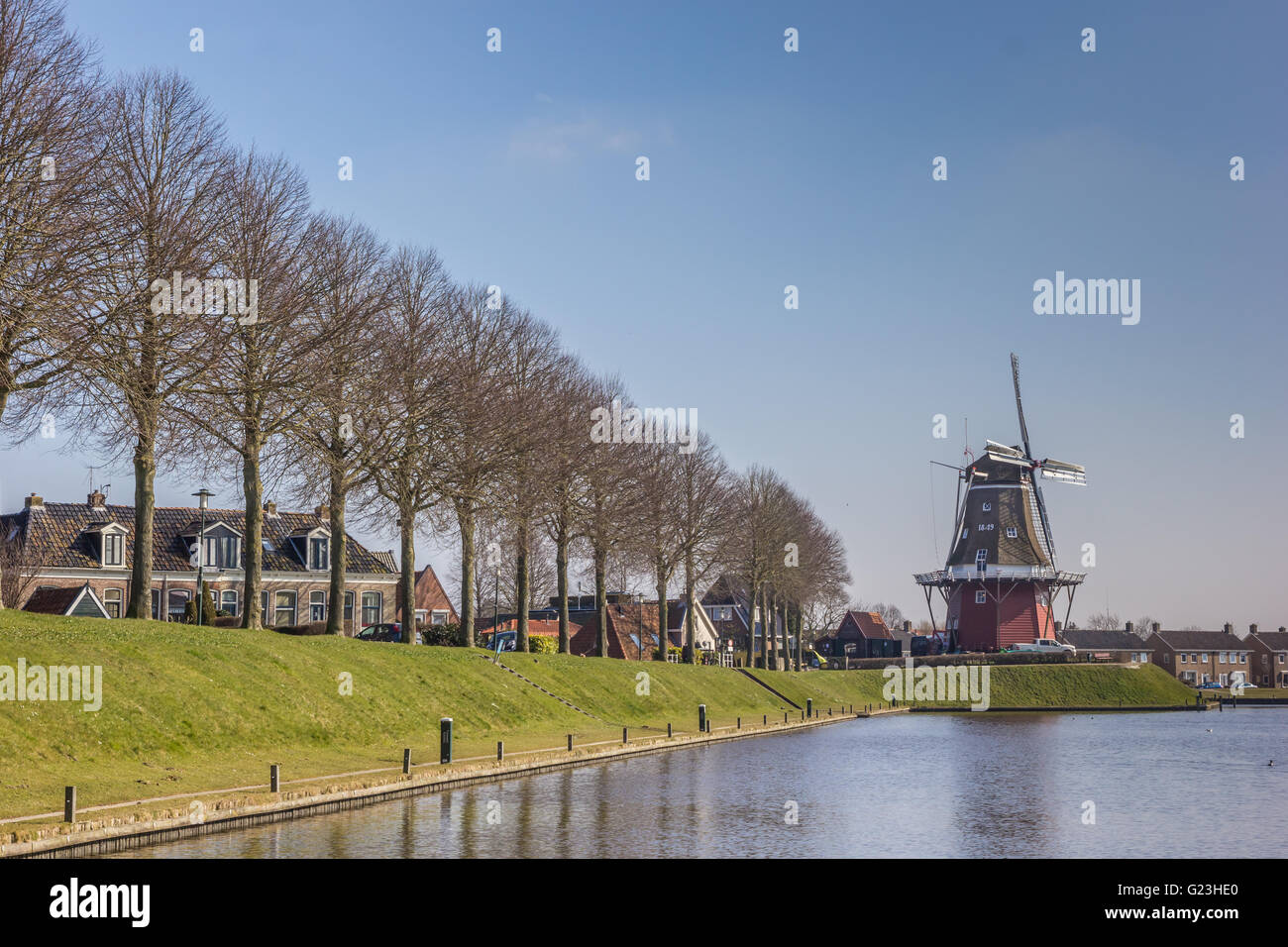 Yalangoch Mariya Kozhevnikova Gosha kozlari bilan