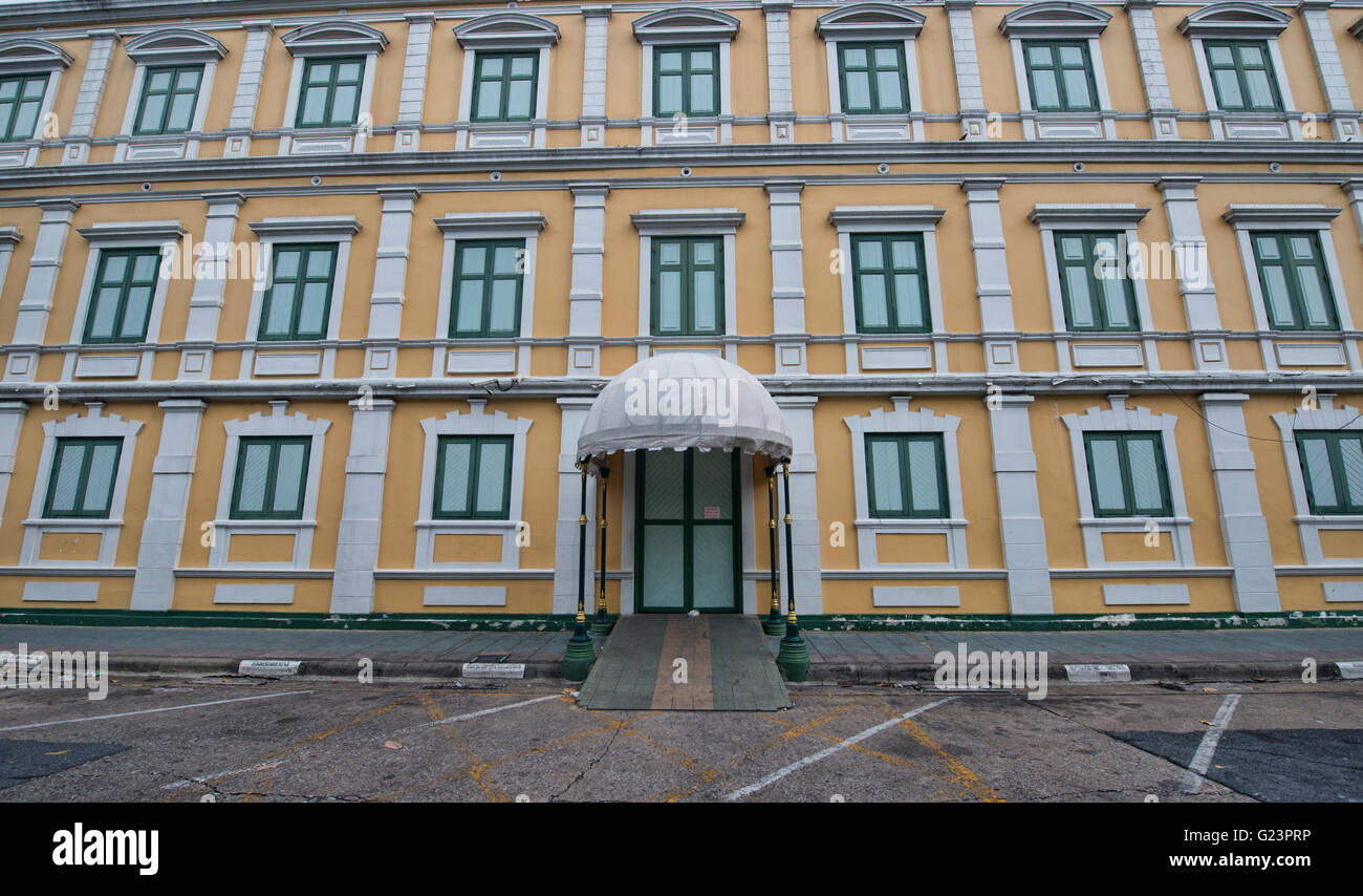 Das bunte Ministerium der Verteidigung Gebäude in Bangkok, Thailand Stockfoto