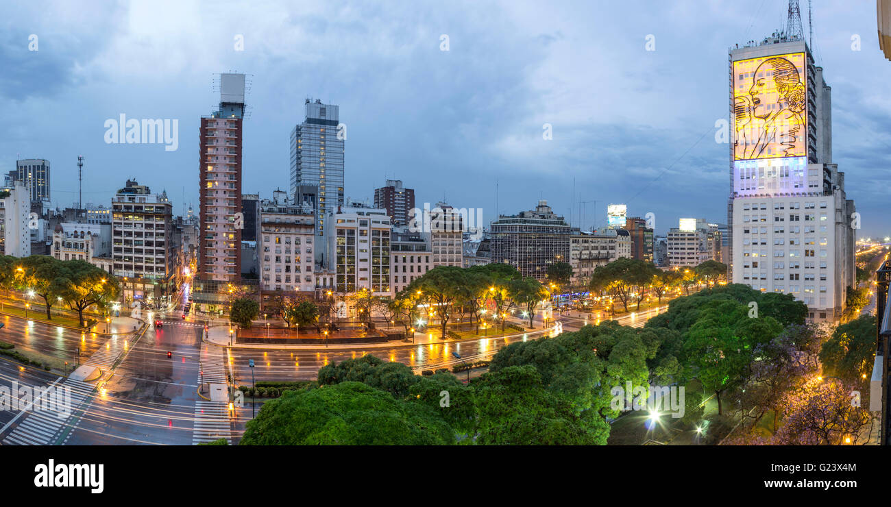 Avenida 9 de Julio in der Nacht, Buenos Aires, Argentinien Stockfoto