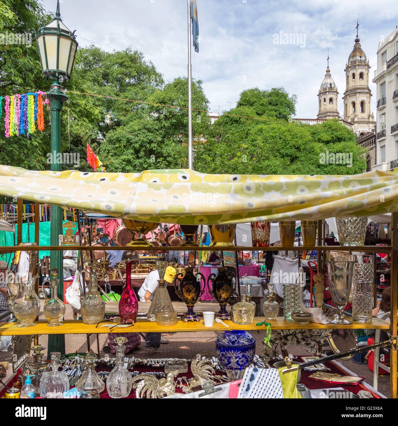 Der Sonntag Flohmarkt in San Telmo, Plaza Dorrega, Buenos Aires, Argentinien Stockfoto