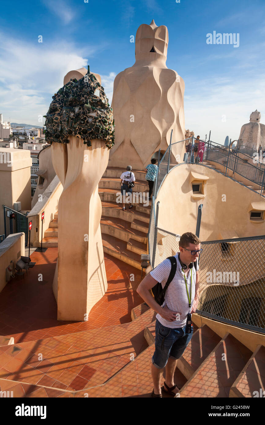 Casa Mila (La Pedrera) Dach Schornsteine von Antonio Gaudi, Barcelona, Katalonien, Spanien. Stockfoto