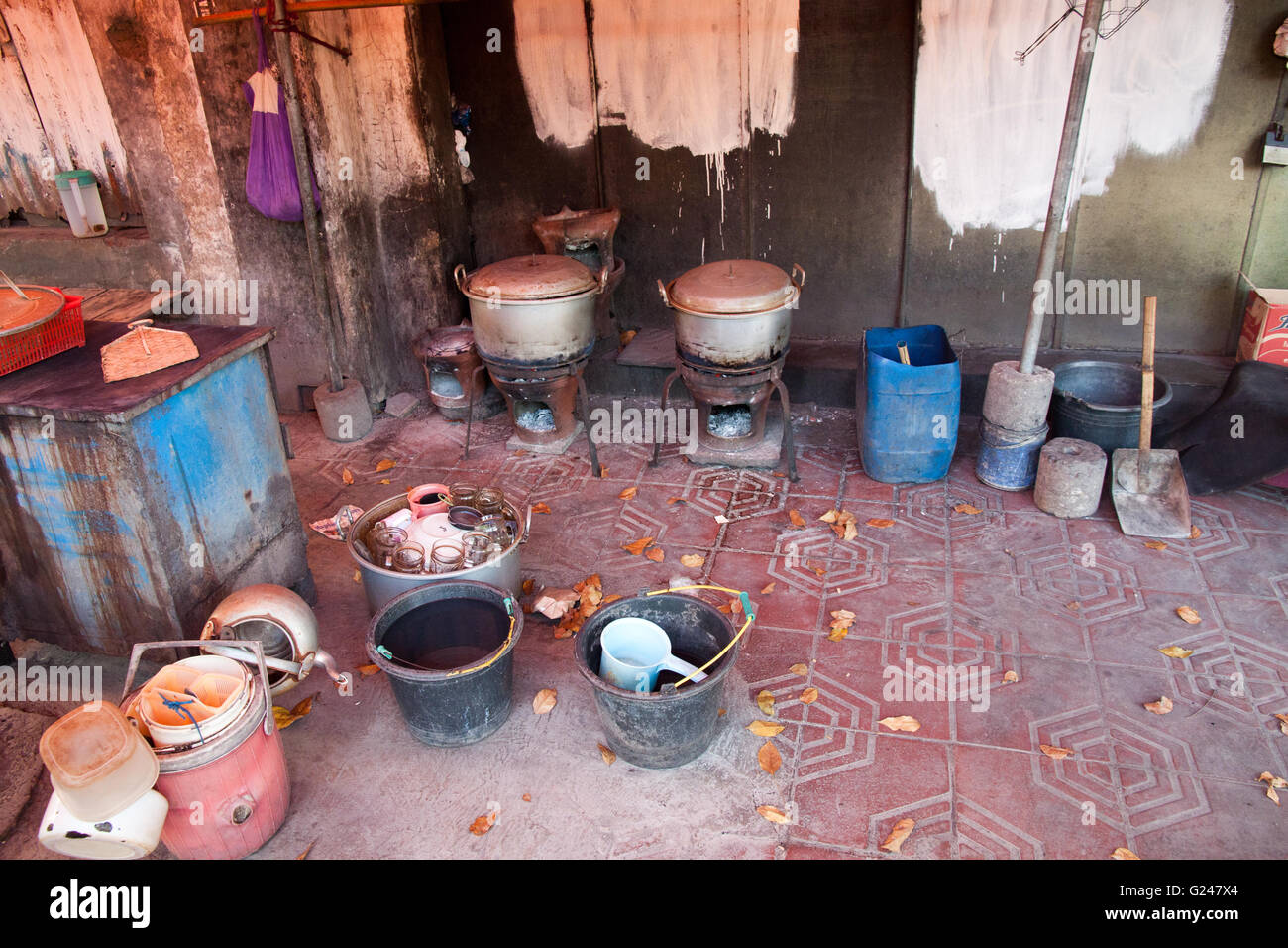 Typische indonesische Straße Küchengeräte zum Kochen leckeres Essen. Stockfoto