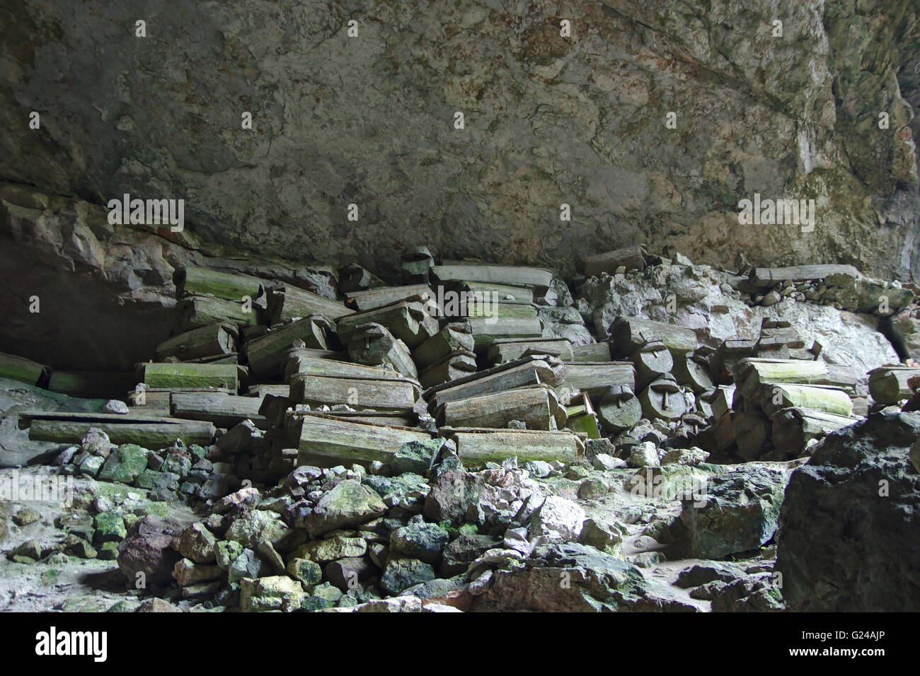 Särge in die Lumiang Bestattung Höhle, Sagada, Luzon, Philippinen Stockfoto