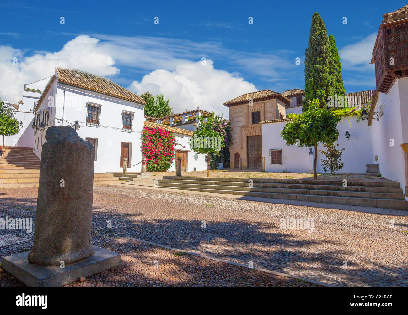 Typische schöne saubere Stadtstraßen Cordoba, Spanien Stockfoto