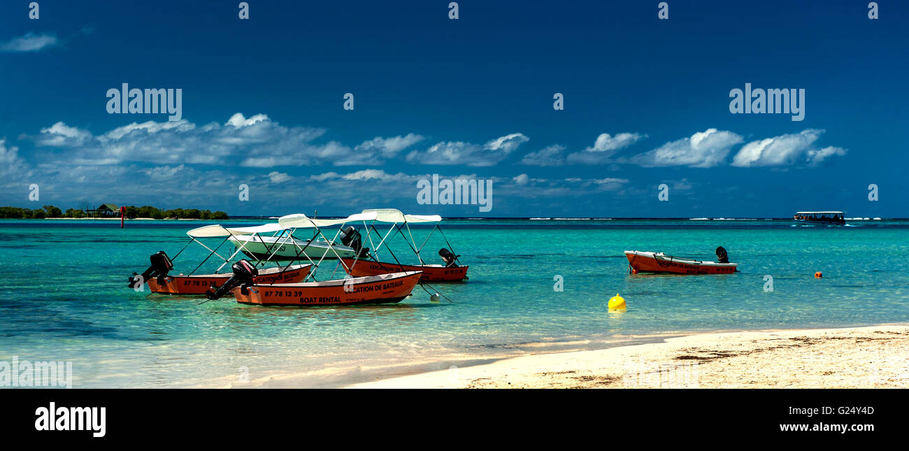 Strandspaziergang in Französisch-Polynesien Moorea Insel tropisch Stockfoto