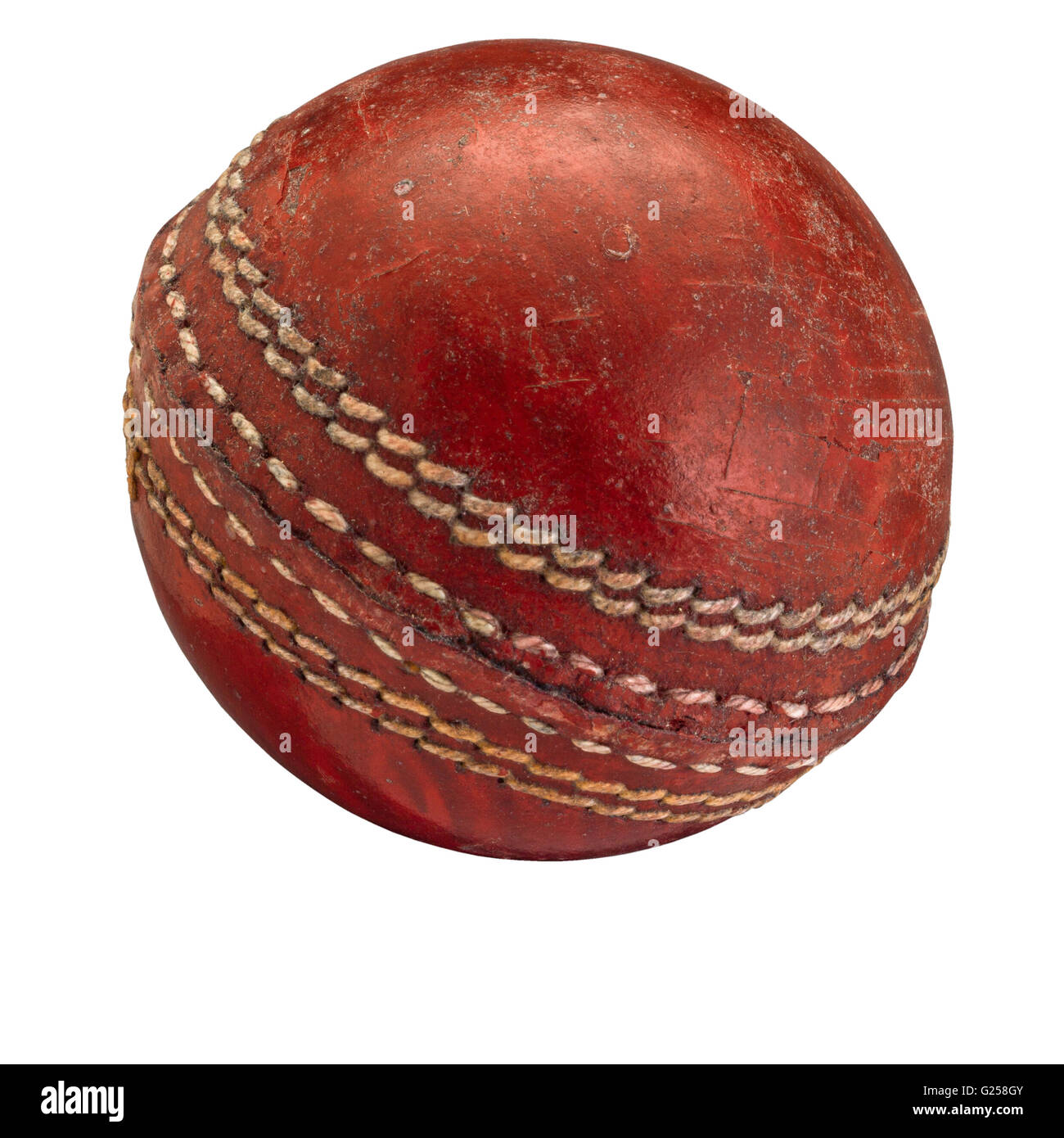 Cricket Ball auf Hintergrund isoliert Stockfoto