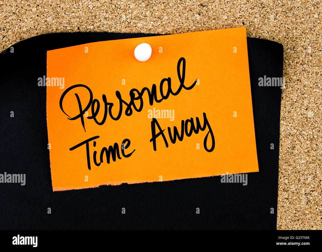 Persönliche Zeit Weg geschrieben am orange Papier-Schuldbrief fixiert auf Pinnwand mit weißen Reißzwecken textfreiraum verfügbar Stockfoto Persönliche Zeit Weg geschrieben am orange Papier-Schuldbrief fixiert auf Pinnwand mit weißen Reißzwecken textfreiraum verfügbar Stockfoto