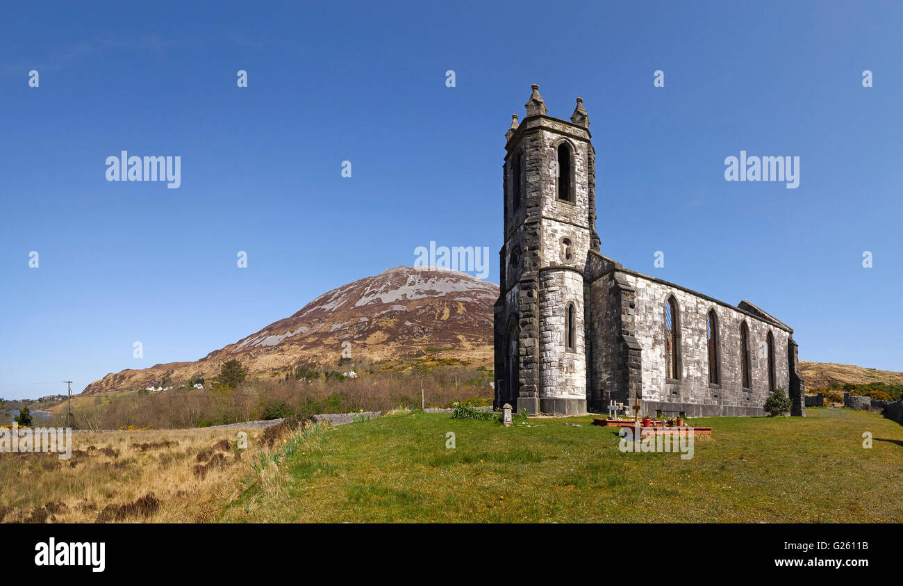 Dunlewy Kirchenruine und Mount Errigal in der Derryveagh Bergkette Dunlewey County Donegal Ireland Stockfoto