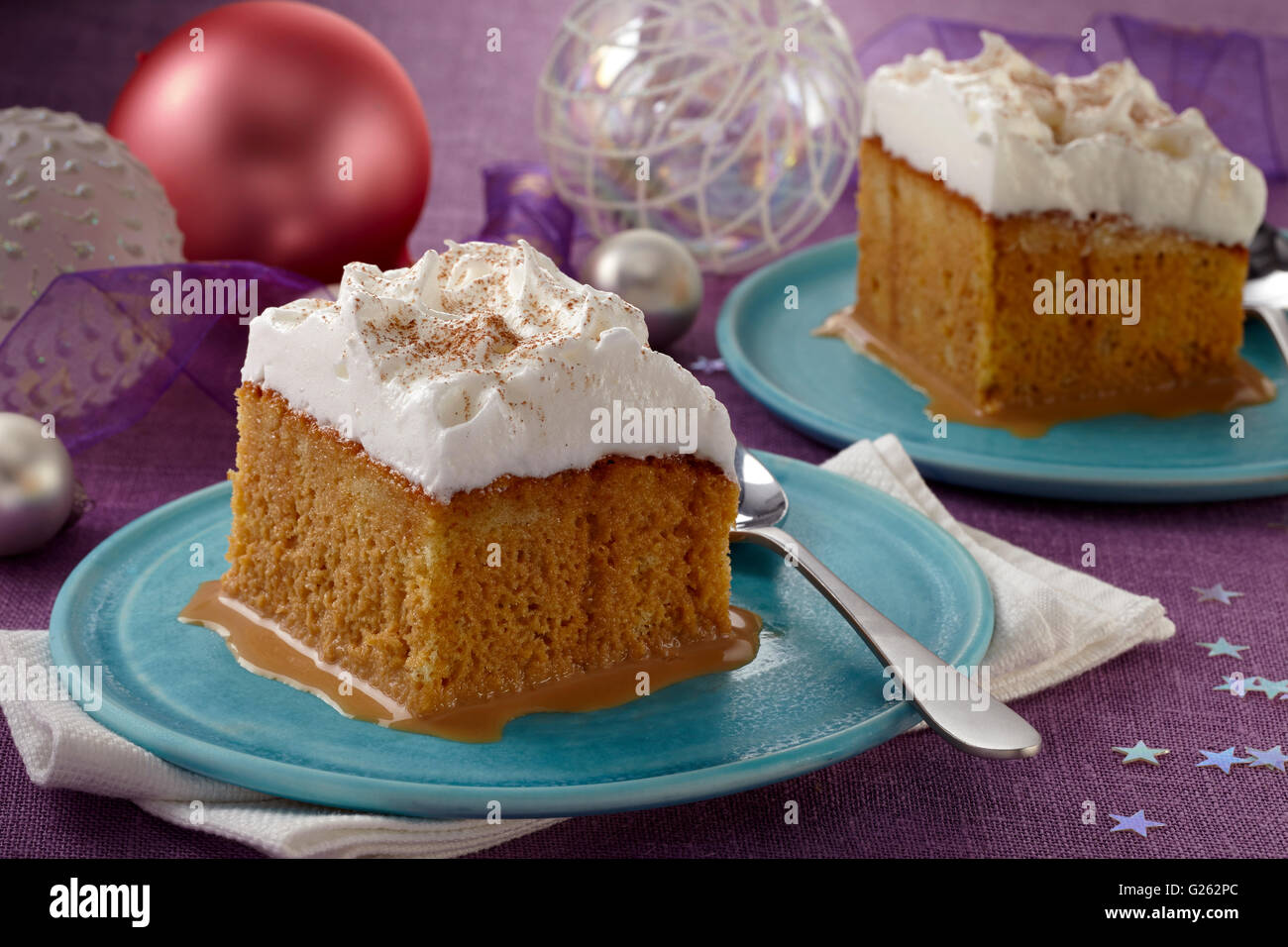 Dulce de Leche Tres leches Stockfoto