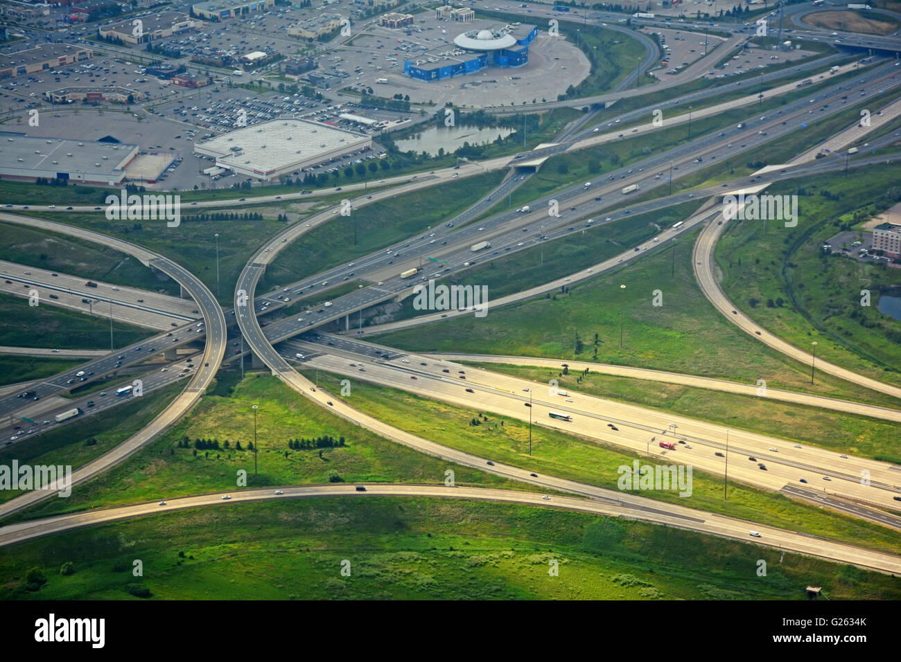 Highway 400 und 407, Antenne, Ontario, Kanada Stockfoto