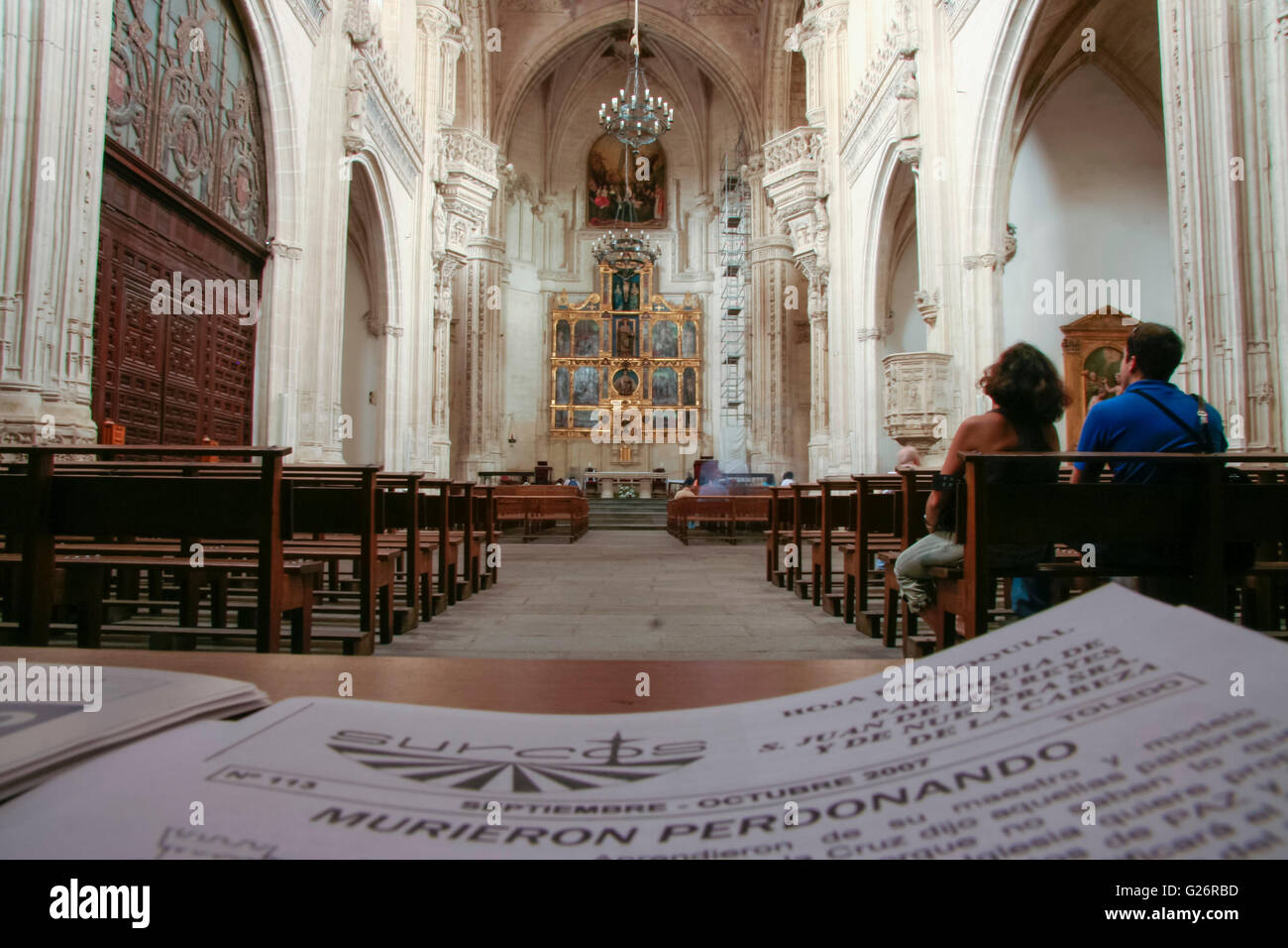 Toledo, Spanien – 30. September 2007: Pfarrei Zeitung im San Juan de Los Reyes Kirche, Toledo Stockfoto
