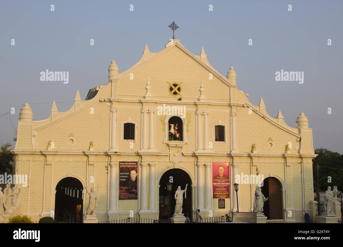 Vigan, St-Paul-Kathedrale im Abendlicht. Luzon, Philippinen Stockfoto