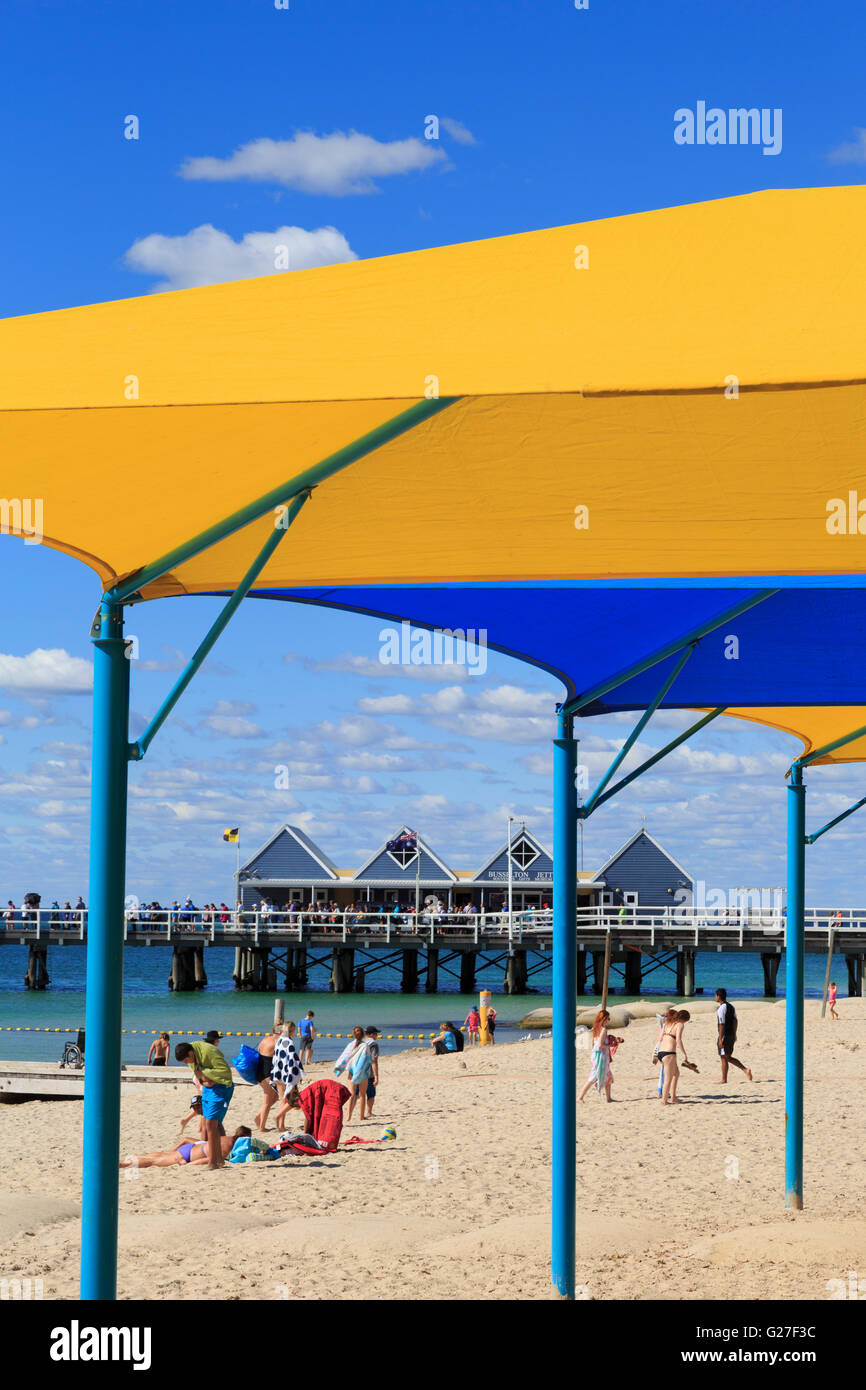 Strand & Busselton Jetty, Busselton, Westaustralien Stockfoto