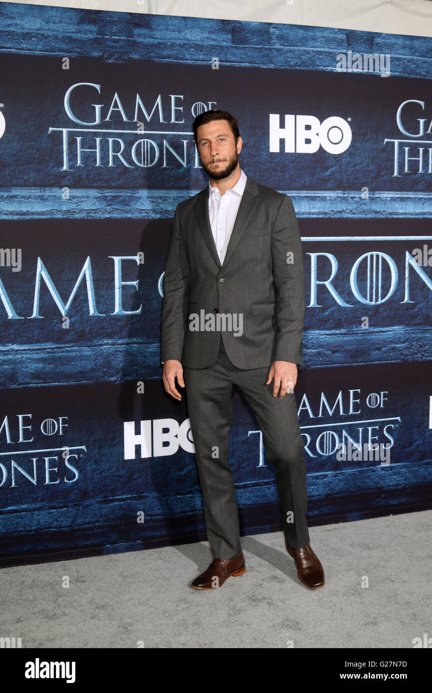 Spiel der Throne Staffel 6 Premiere Screening TCL Chinese Theater IMAX Featuring abgehaltenen: Pablo Schreiber Where: Los Angeles, California, Vereinigte Staaten von Amerika bei: 11. April 2016 Stockfoto