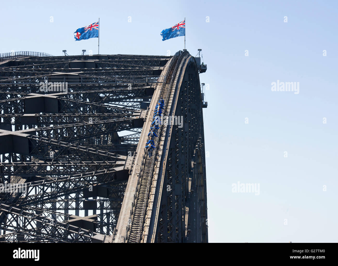 Menschen zu Fuß auf der Sydney Harbour Bridge, Sydney, New South Wales, Australien Stockfoto
