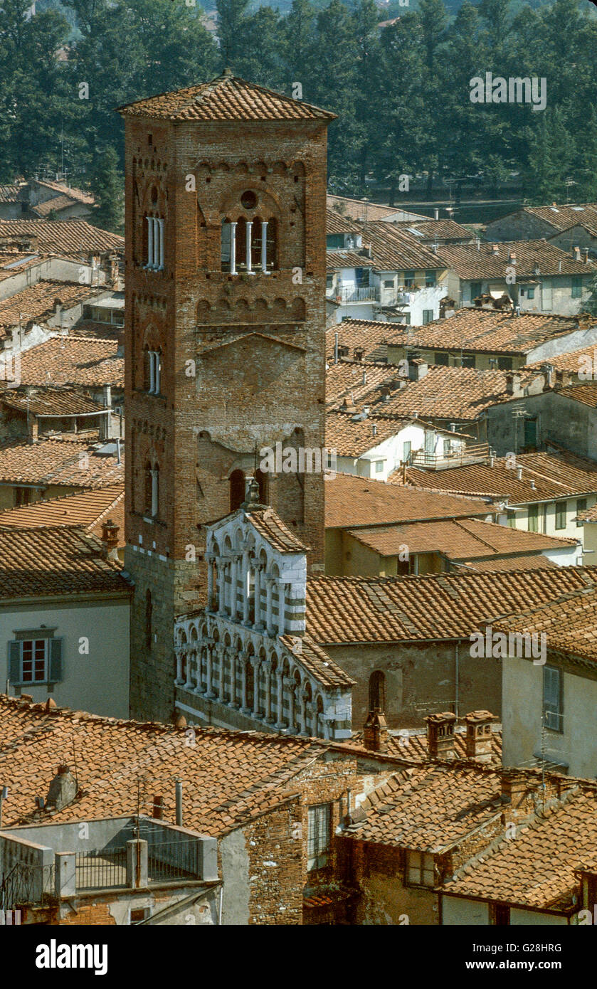 Turm von San Pietro Somaldi bei Lucca (Toskana) Stockfoto