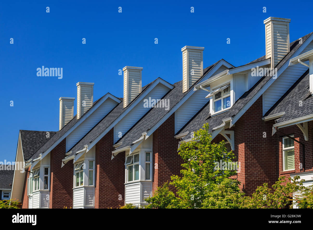 Modernen Wohnhauses gegen blauen Himmel in Nordamerika. Stockfoto