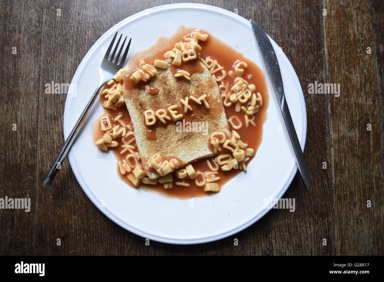 Brexit - EU-Referendum Konzept Bild Kinder Alphabet Nudeln auf toast Stockfoto