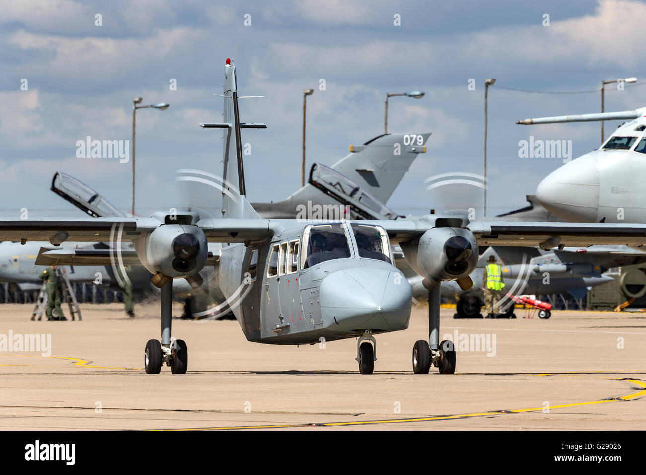 Army Air Kulturen Britten-Norman BN-2 t-4 s Defender T.3 ZH004 von 651 Geschwader bei Aldergrove in Nordirland Stockfoto